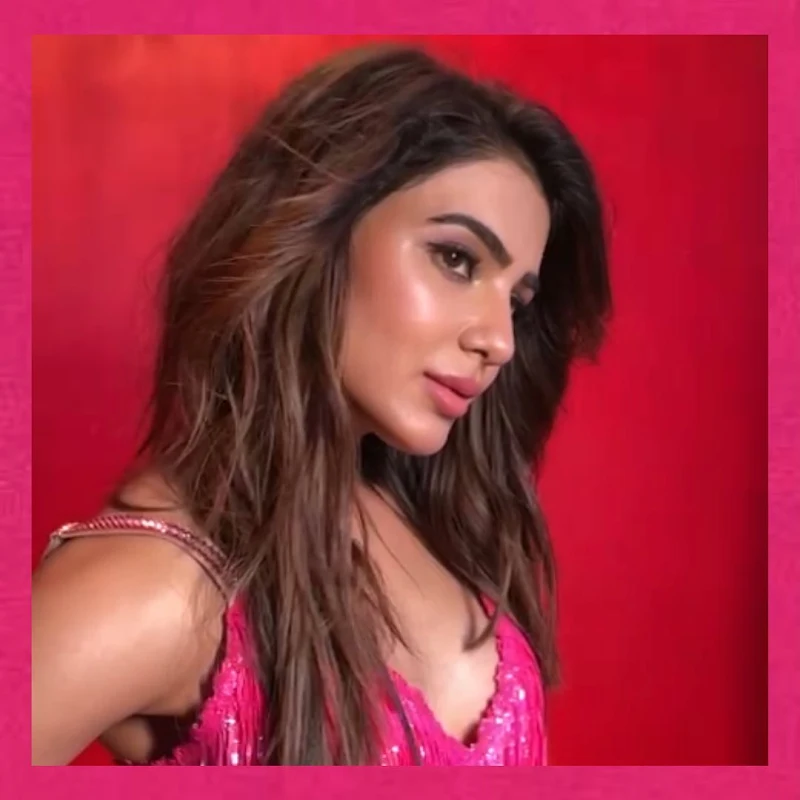 Samantha pink dress sexy legs cleavage Samantha pink dress sexy legs cleavage