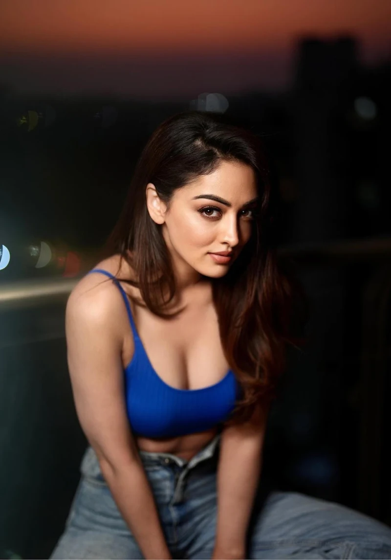 sandeepa dhar cleavage blue top jeans