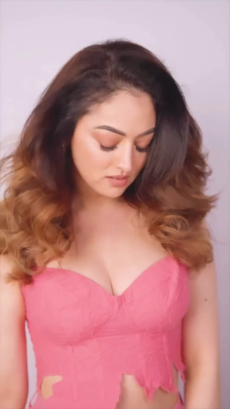 sandepa dhar cleavage pink outfit.jpg sandepa dhar cleavage pink outfit.jpg