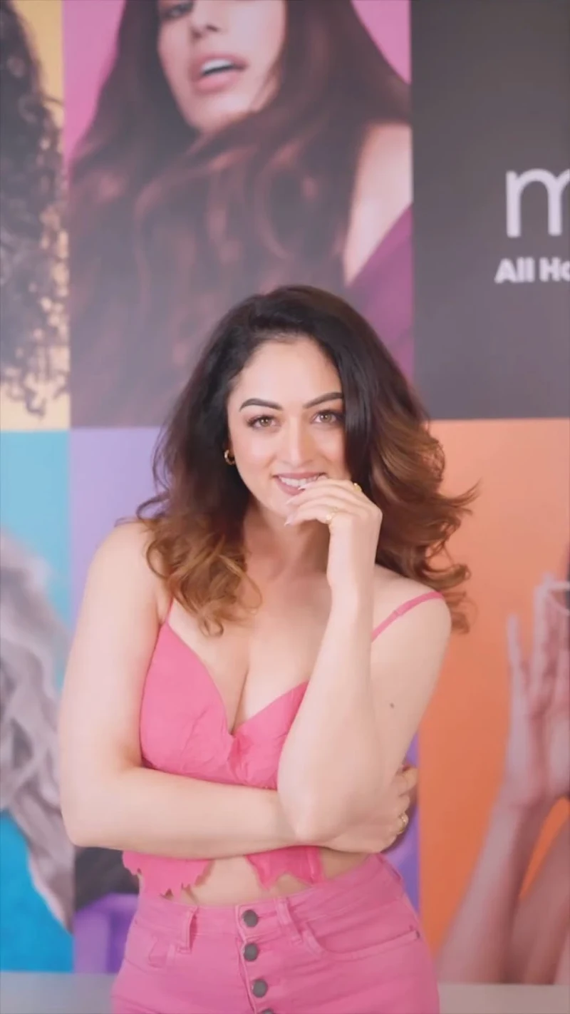sandepa dhar cleavage pink outfit.jpg sandepa dhar cleavage pink outfit.jpg