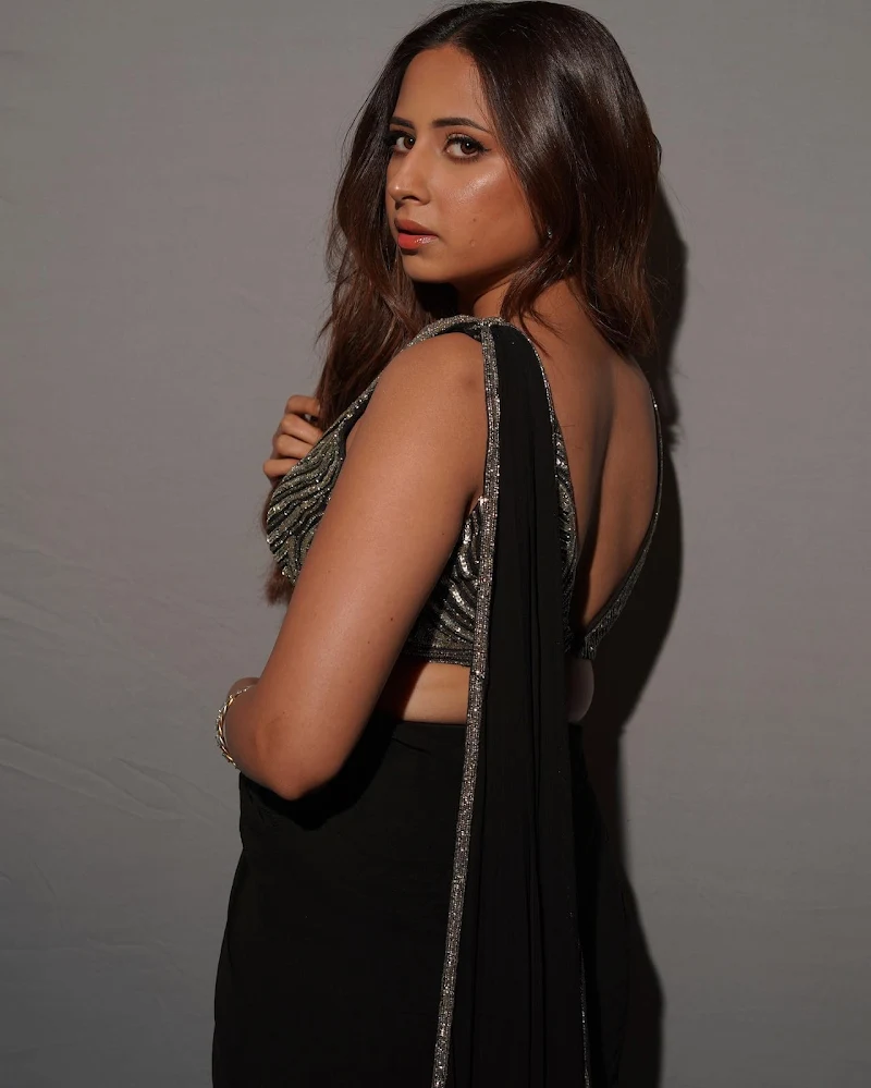 Sargun Mehta black saree high slit punjabi actress