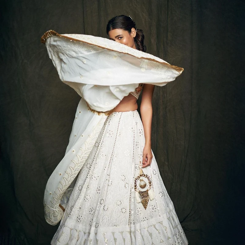 shalini pandey white lehanga