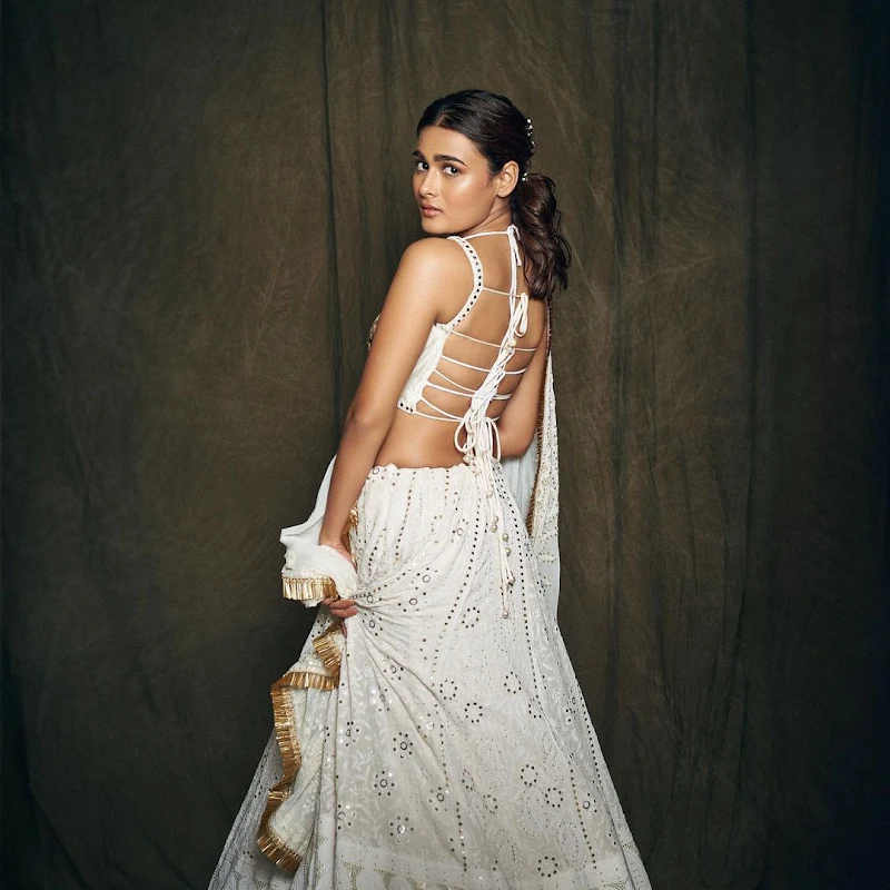 shalini pandey white lehanga backless
