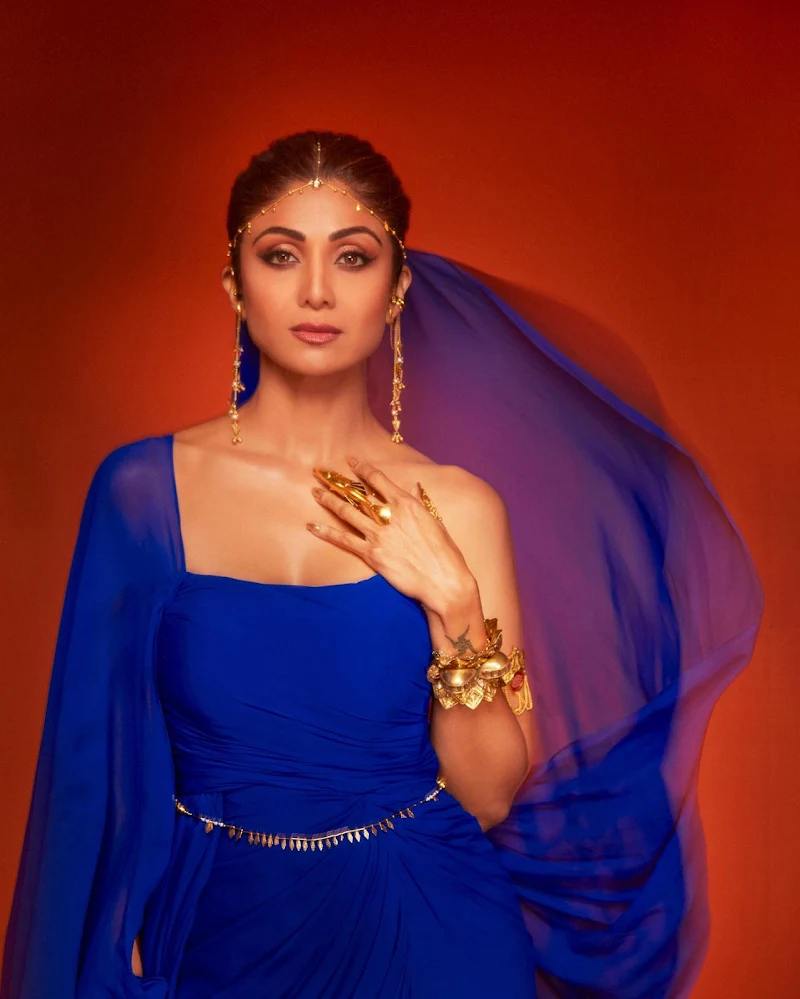 Shilpa Shetty high slit blue dress sexy legs slim figure Shilpa Shetty high slit blue dress sexy legs slim figure