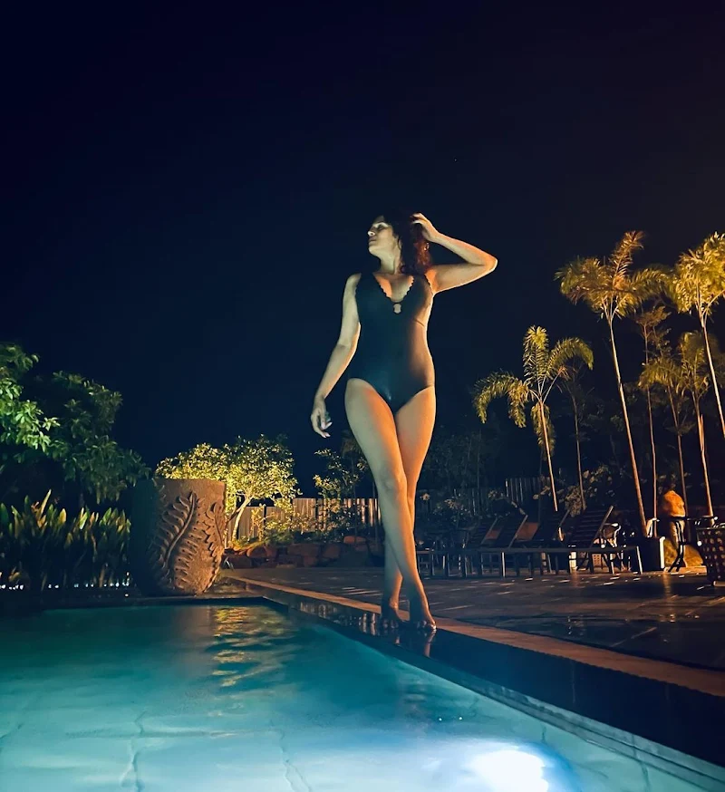 Shraddah Das swimsuit curvy hot actress