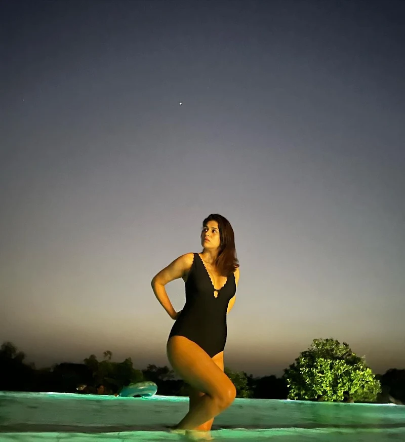 Shraddah Das swimsuit curvy hot actress