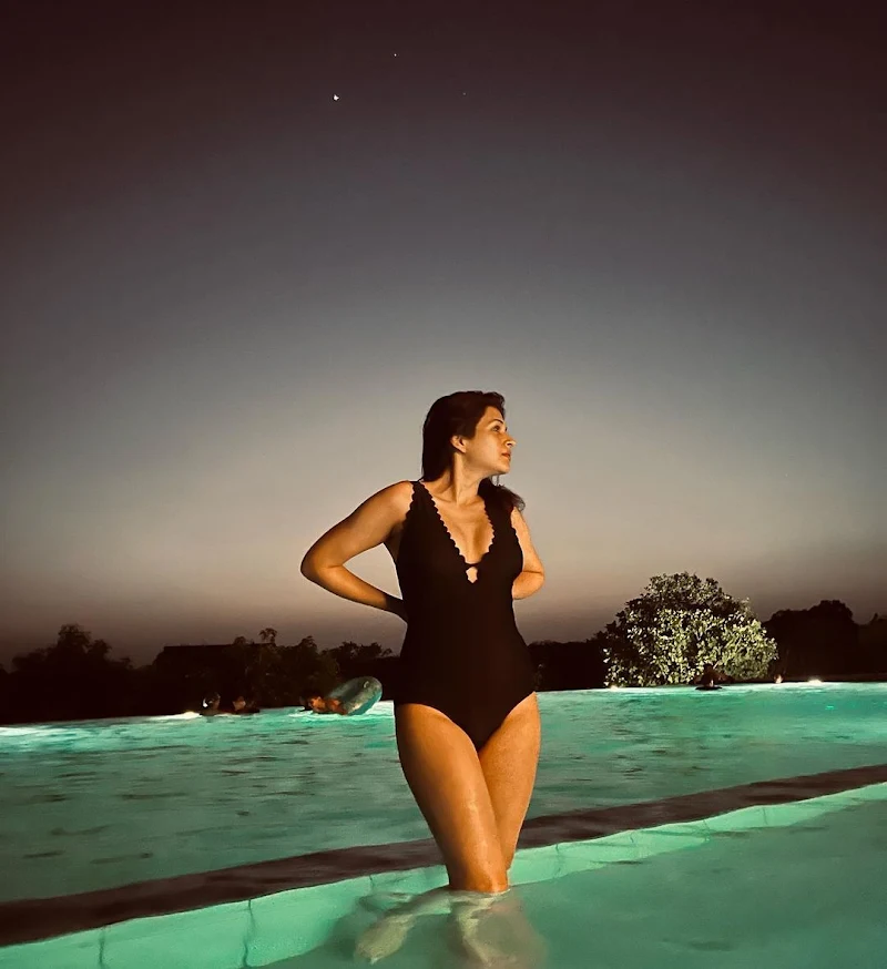 Shraddah Das swimsuit curvy hot actress