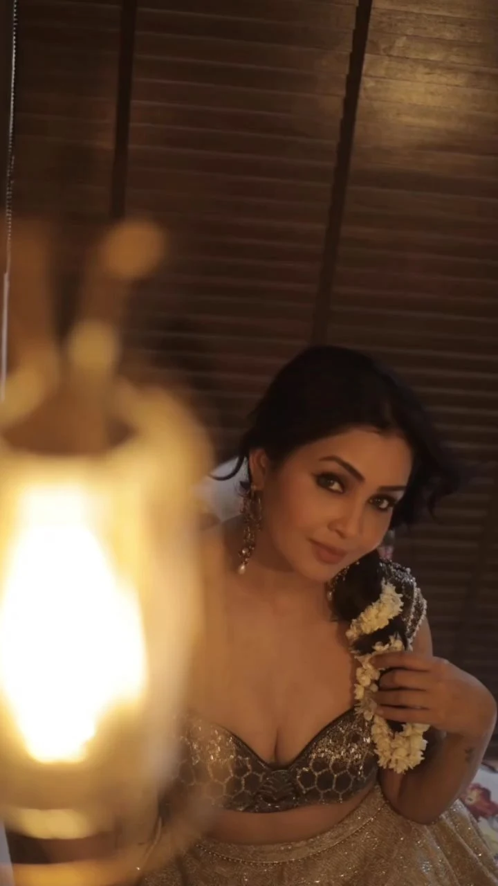shubhangi atre cleavage curvy angoori bhabhi shubhangi atre cleavage curvy angoori bhabhi