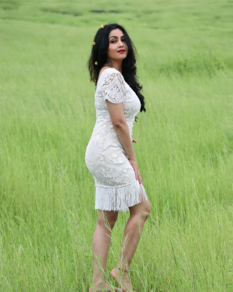 Shubhangi atre curvy dress angoori bhabhi hot actress Shubhangi atre curvy dress angoori bhabhi hot actress