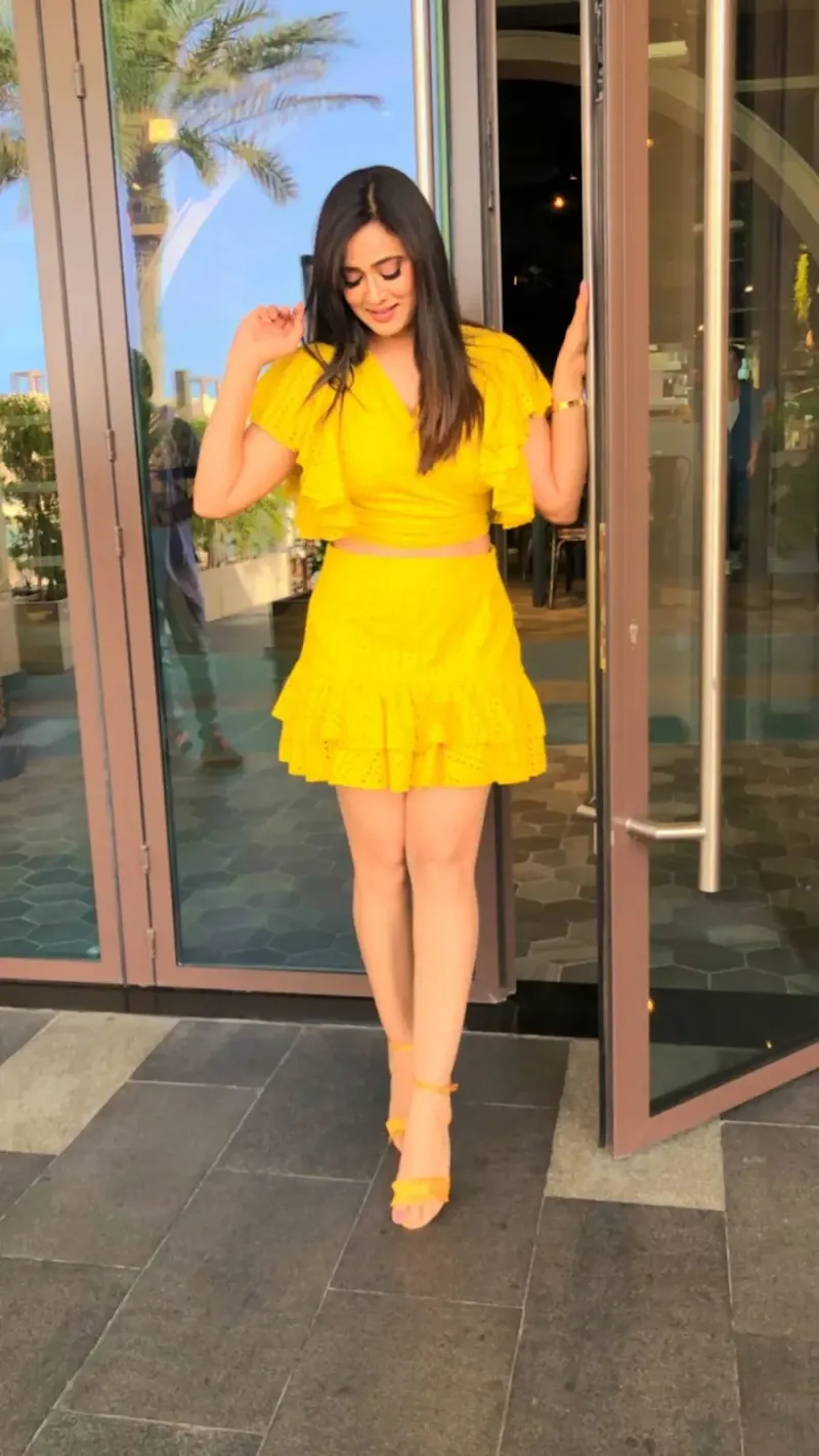 Shweta Tiwari yellow short dress