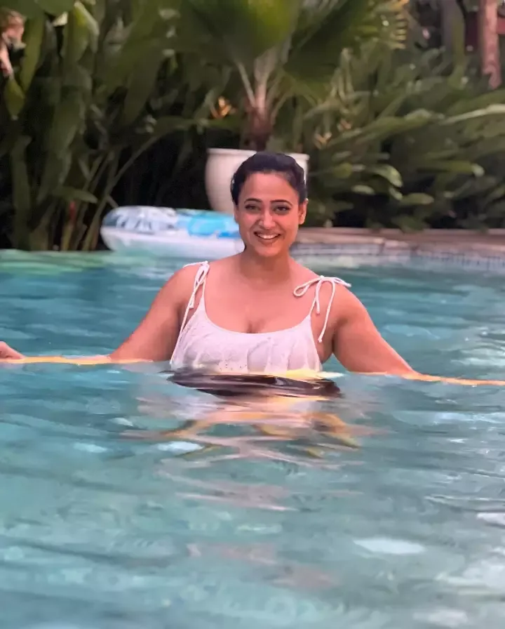 shweta tiwari swimsuit hot indian tv actress shweta tiwari swimsuit hot indian tv actress