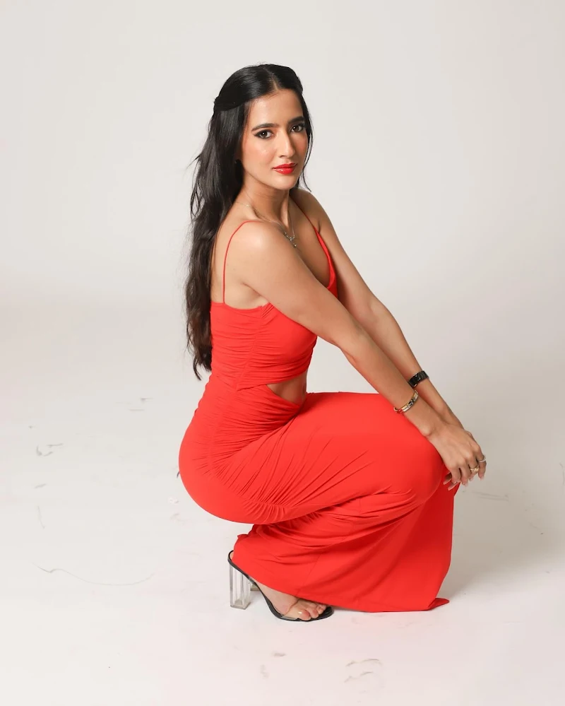 soundous moufakir orange dress cleavage navel sexy body