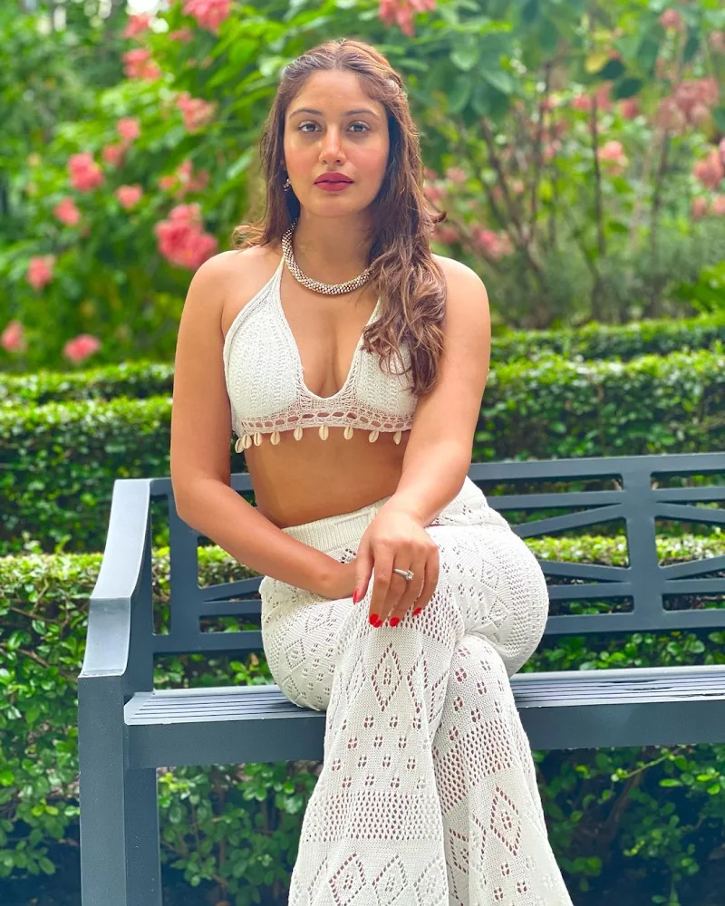 Surbhi Chandna tiny top cleavage hot tv actress