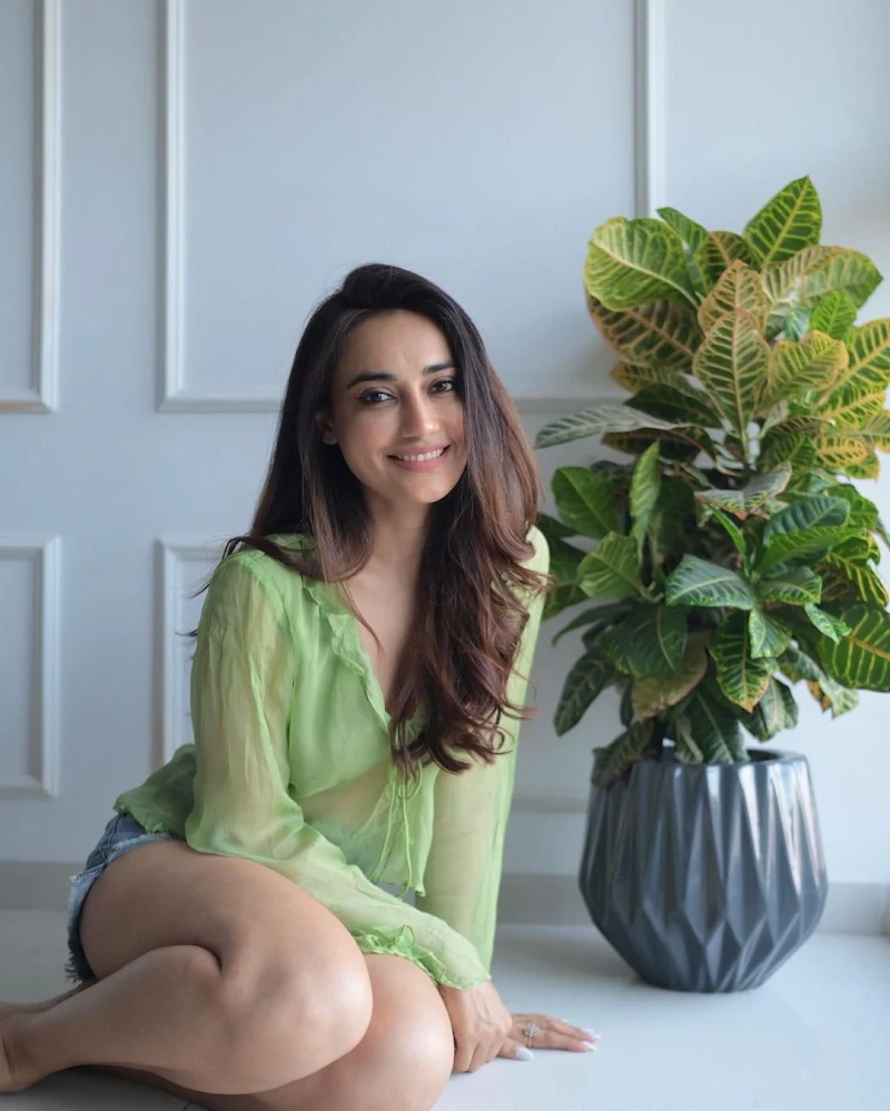 Surbhi Jyoti sexy legs shorts indian tv actress Surbhi Jyoti sexy legs shorts indian tv actress