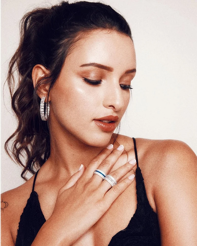 tripti dimri backless black dress hot actress tripti dimri backless black dress hot actress