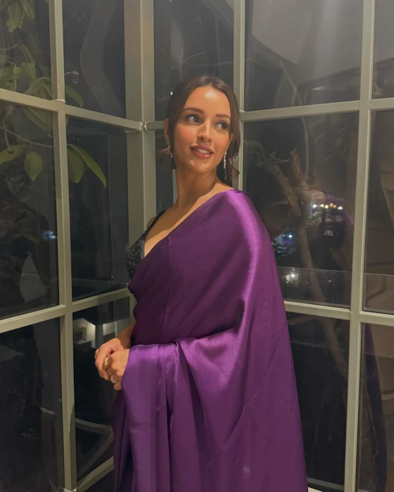 tripti dimri purple saree tiny blouse tripti dimri purple saree tiny blouse
