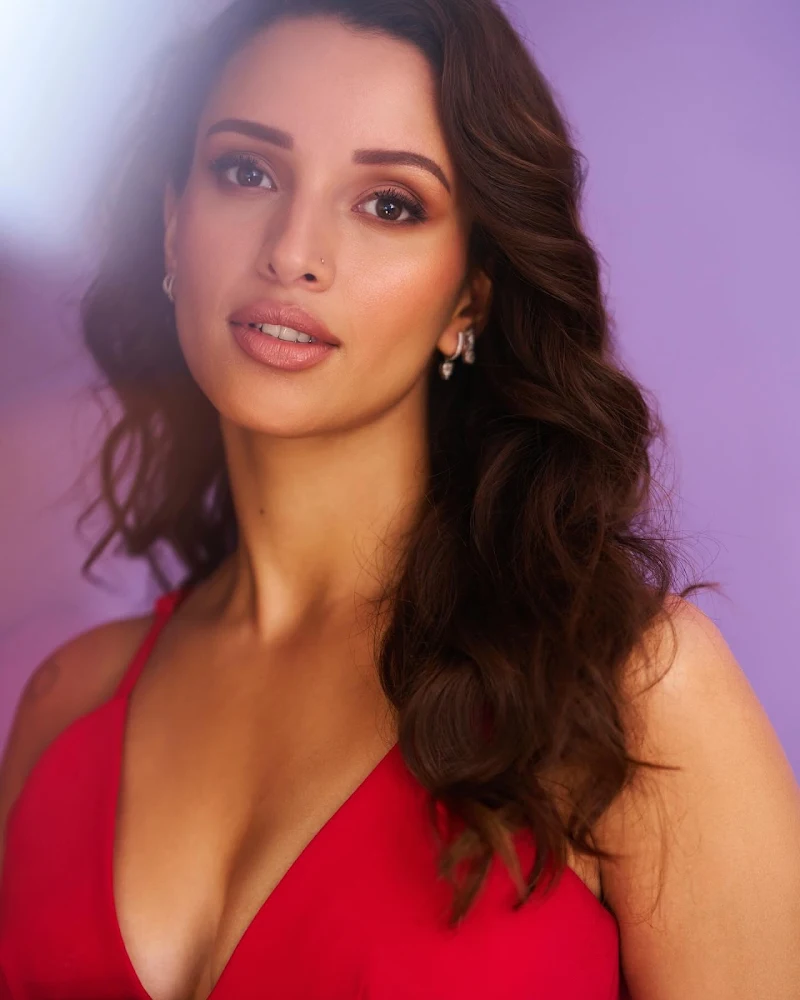 tripti dimri red dress cleavage animal actress zoya tripti dimri red dress cleavage animal actress zoya