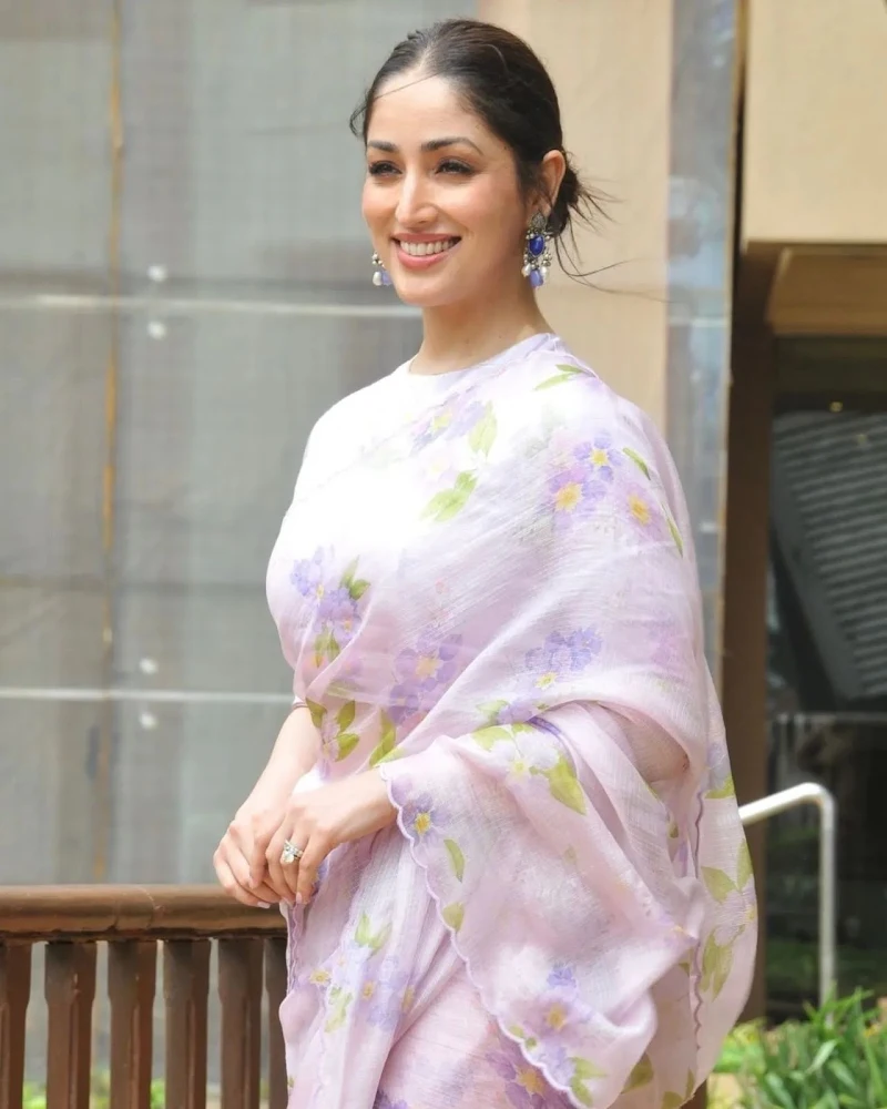 yami gautam saree beautiful actress yami gautam saree beautiful actress