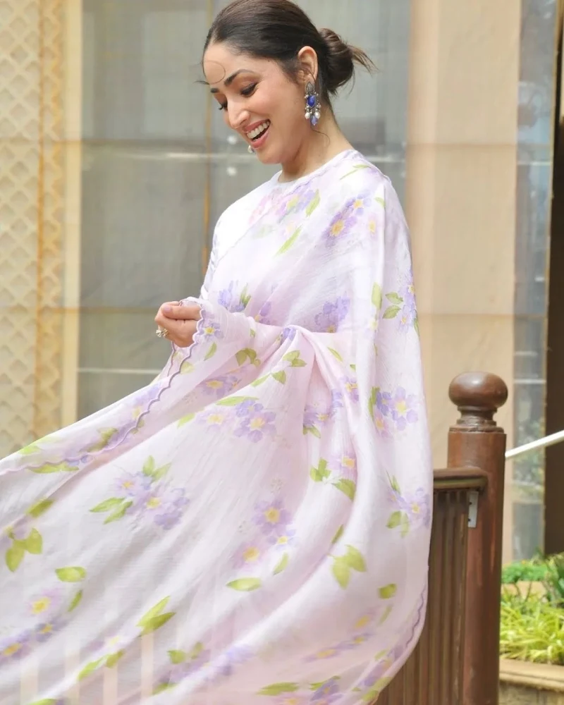 yami gautam saree beautiful actress yami gautam saree beautiful actress