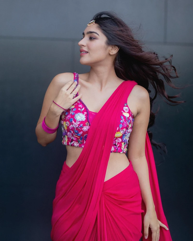 Yukti Thareja pink saree hot actress Yukti Thareja pink saree hot actress
