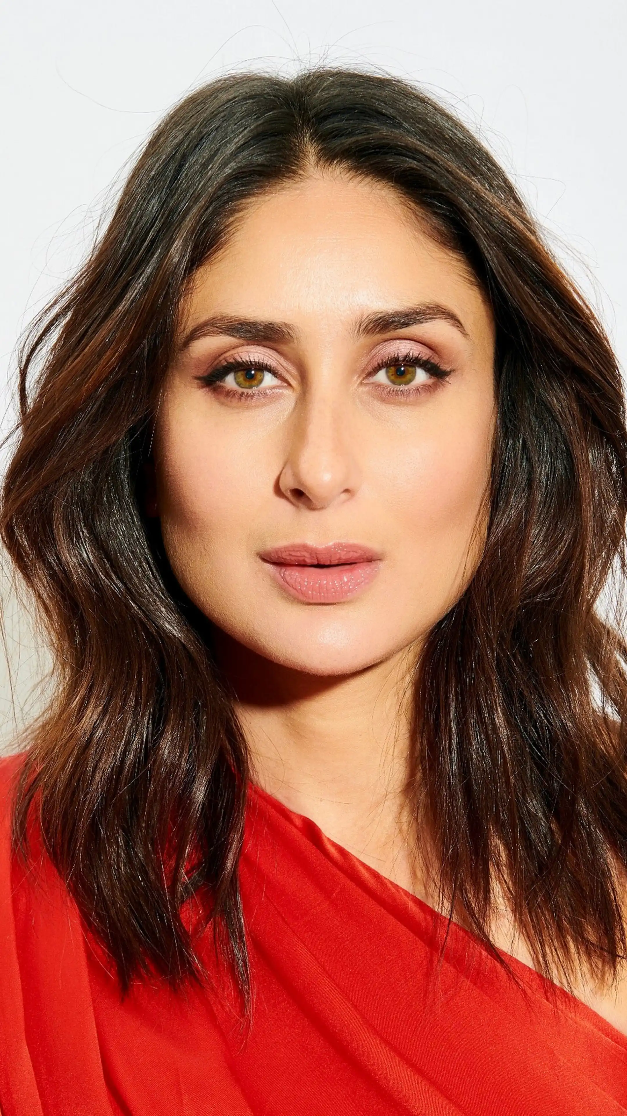 kareena kapoor face close up 4k wallpaper (2) kareena kapoor face close up 4k wallpaper (2)