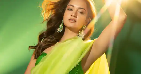 Raanti actress, Shanvi Srivastava, in yellow saree with sleeveless blouse raised the heat.