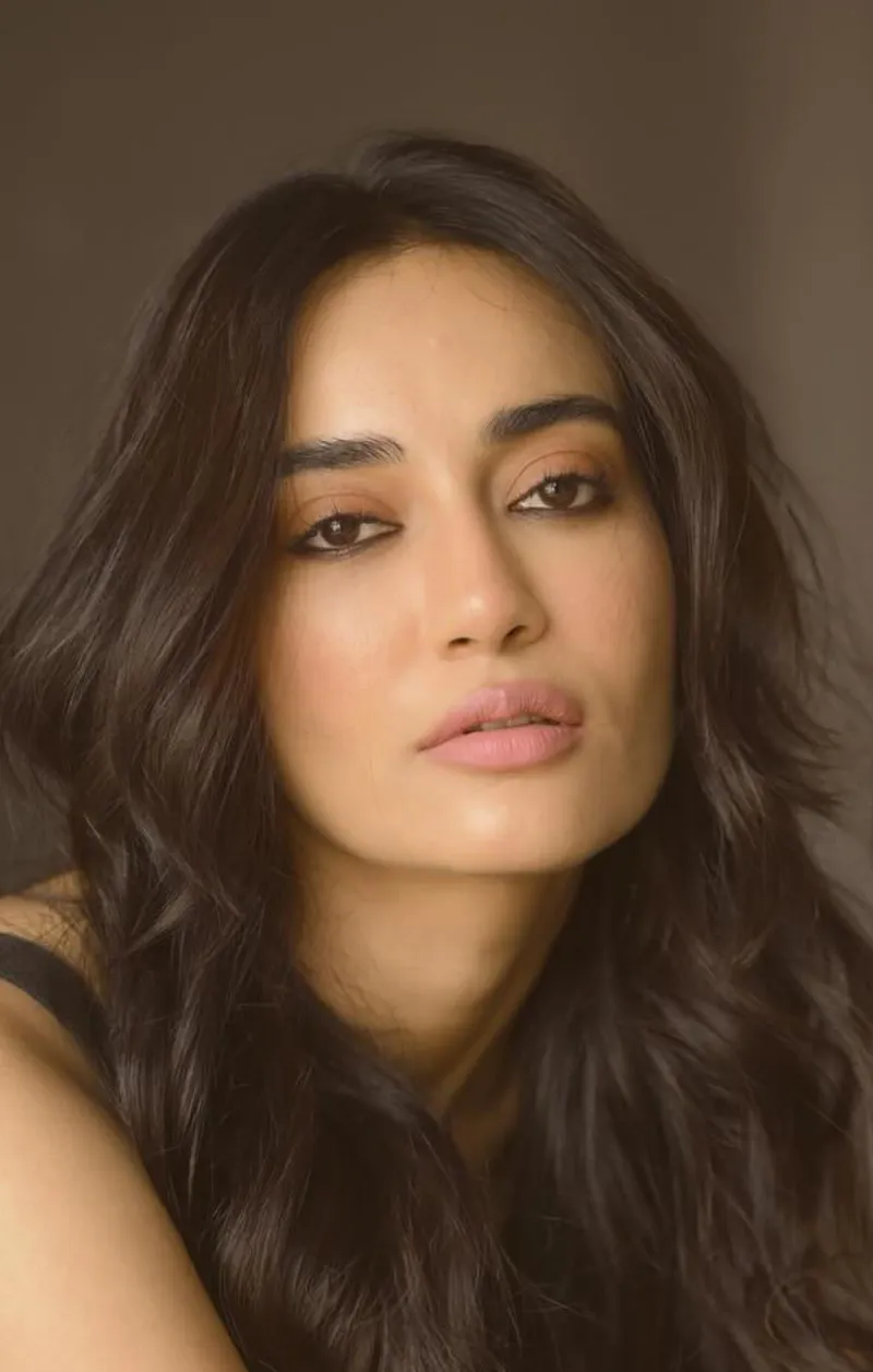 surbhi jyoti face card naagin tv show 15