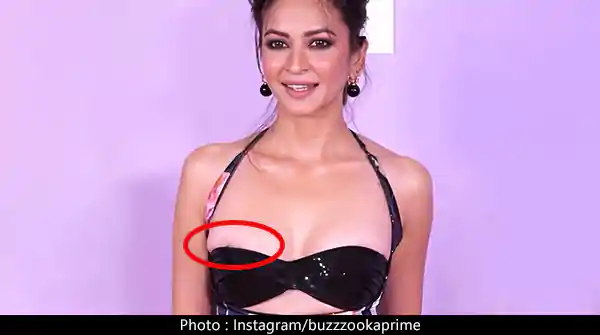Kriti Kharbanda wardrobe malfunction – all viral videos of the oops moment of this Bollywood actress.