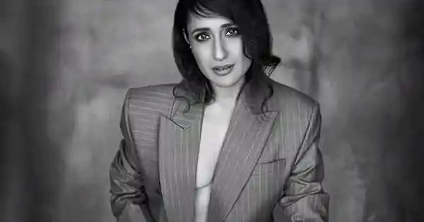 pragya jaiswal braless blazer pants hot pragya jaiswal braless blazer pants hot
