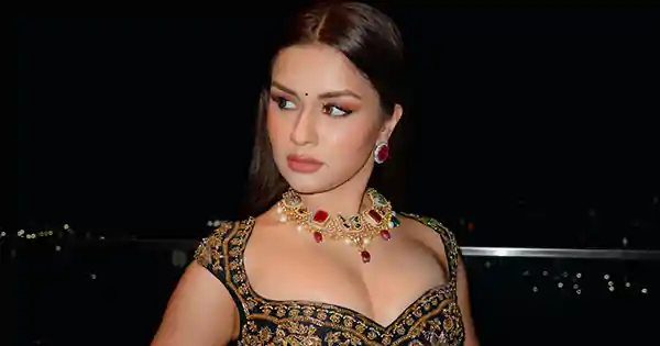 Avneet Kaur put on a busty display in stylish lehenga and wowed in festive attire.