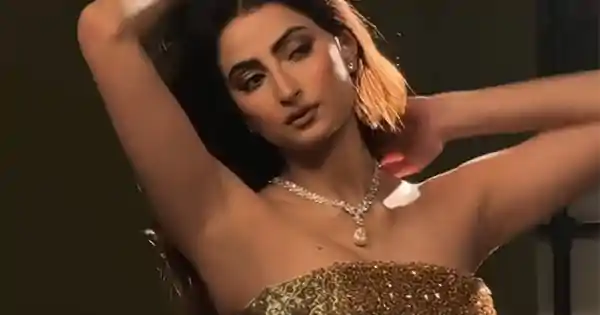 Palak Tiwari in golden dress looked too hot to handle – see now.